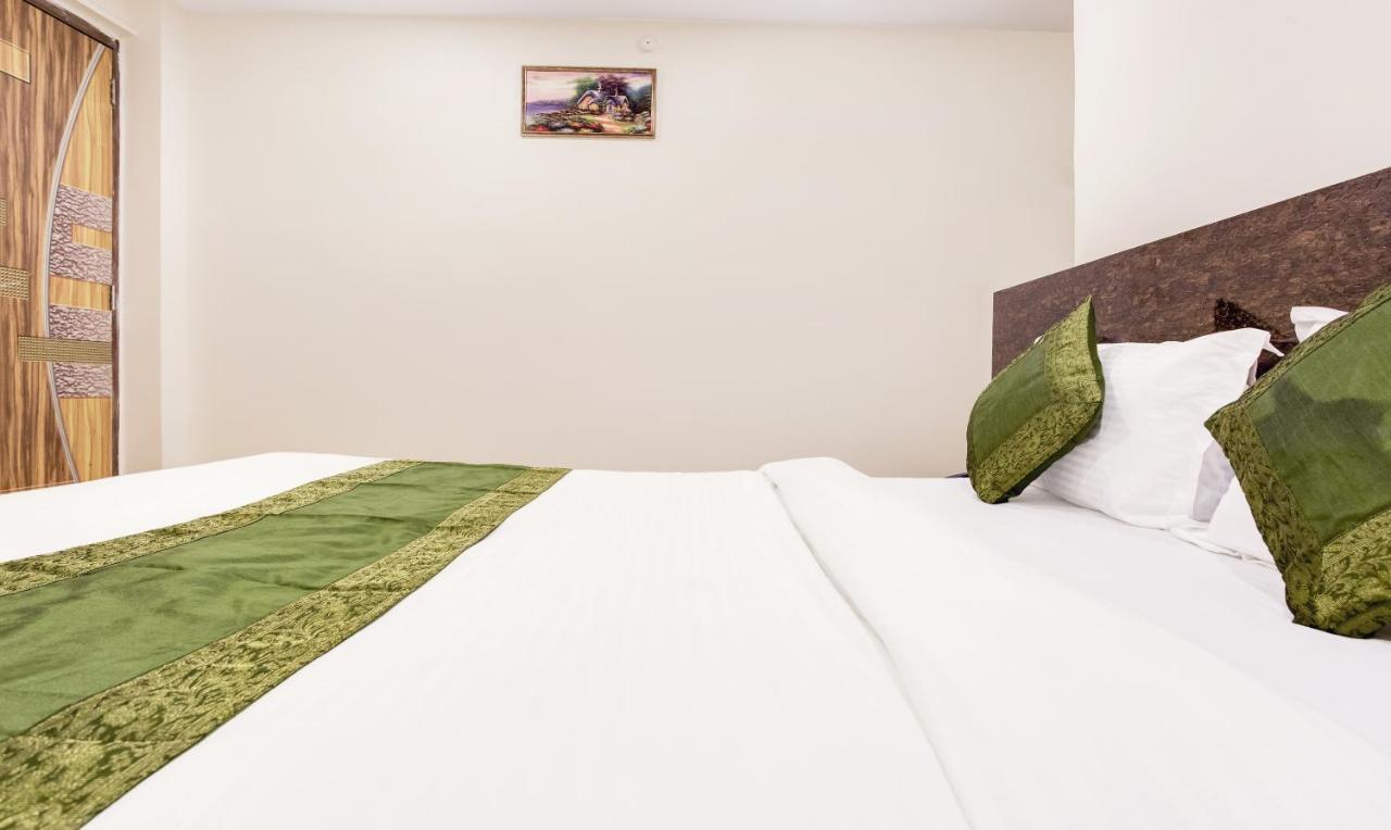 Treebo Trip Ashir Inn مومباي المظهر الخارجي الصورة