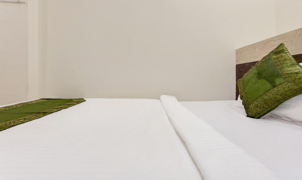 Treebo Trip Ashir Inn مومباي المظهر الخارجي الصورة